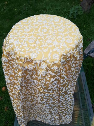 Table Skirt