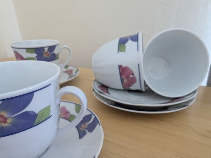 Germany porcelain(WINTERLING) tea set for 6 person, contains 12 pcs, including 6 tea cups and 6 saucers. Brand new, never used.