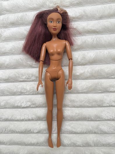 Mattel Flavas Tika Barbie Doll 2003 B7581 Used Please look at the pictures