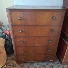 Chest of Drawers & bedside lockers