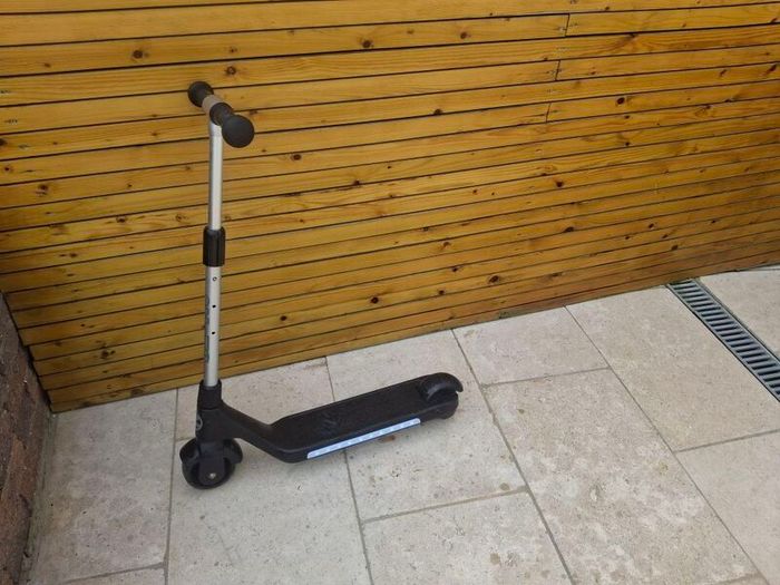 Zinc kids electric scooter