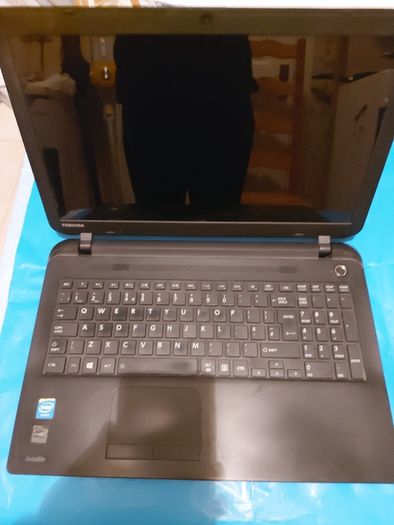 Toshiba Satellite C50-B-14D, Intel Celeron CPU N2830 2.1GHz, 4GB Ramm, 500GB HDD, Windows 10, Microsoft Edge, Chrome