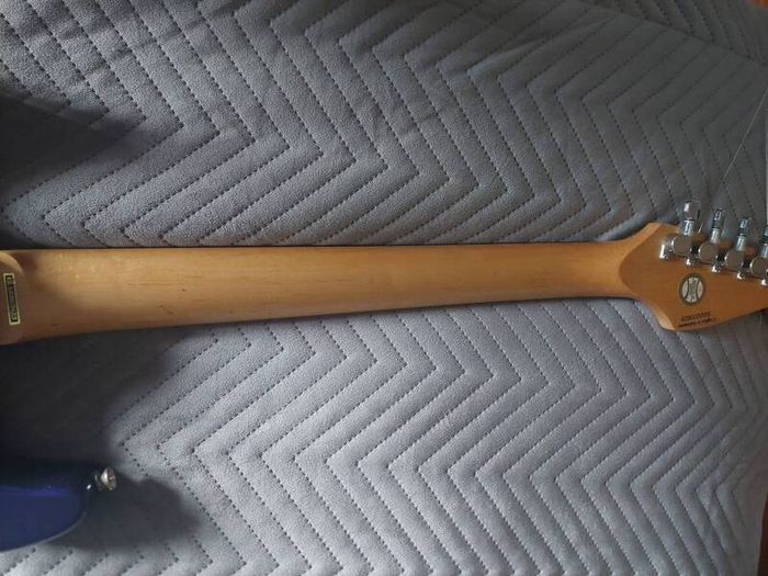 Squier by Fender Showmaster