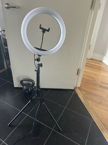 Ring Light with tripod