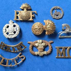 British military - collar badges and shoulder titles