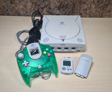 Sega Dreamcast Console With Green Controller Joypad Visual Memory Unit Vmu And Rumble Pack