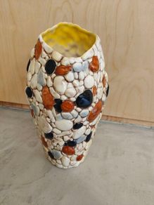 Sylvac pebble vase