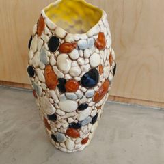 Sylvac pebble vase