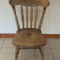 Solid kitchen chair