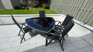 Garden table and 4 chairs