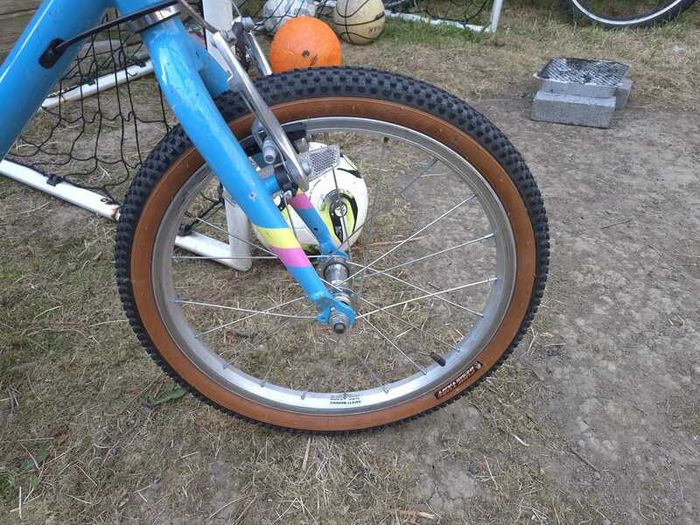 Girls raleigh bike