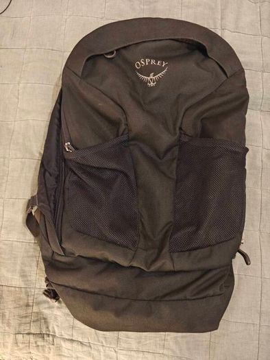 Osprey Farpoint 40 Travel Backpack - Carry-On Rucksack Grey Black Green