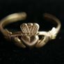 Vintage 9ct Yellow Gold 375  Claddagh Ring adjustable size 0,93g Image 6