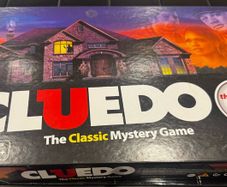 Cluedo Classic Mystery Board Game Hasbro