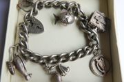 Antique Solid Sterling Silver Charm Bracelet &amp; 6 Silver Charms, weight 47,9g