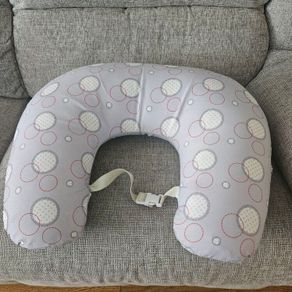 Breastfeeding pillow