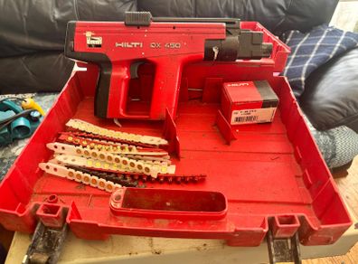 Hilti Gun DX450 + Box and Cartrideges