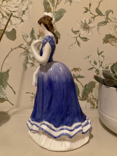 Leonardo figurine