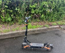 Electric scooter