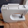 sewing machine Image 2