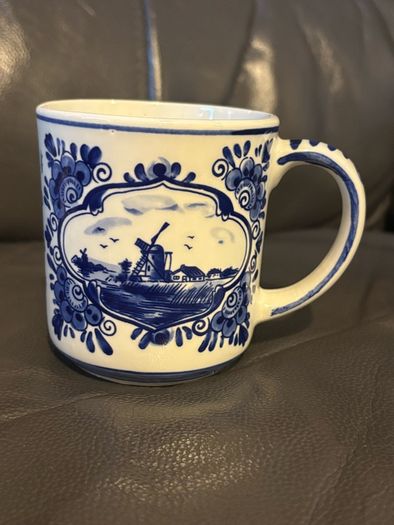 Vintage Delftware Elesva Holland Mug