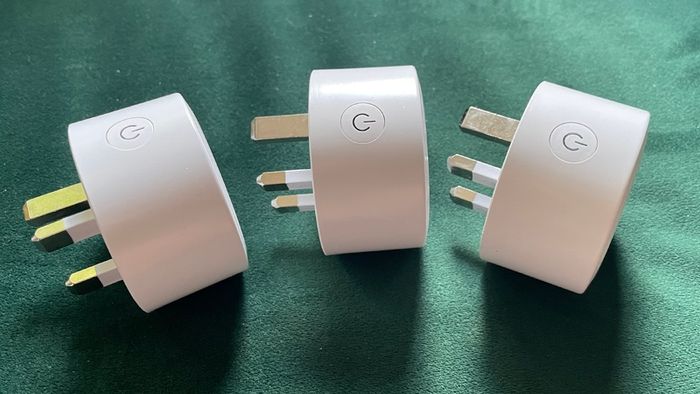 3 x Smart Plugs