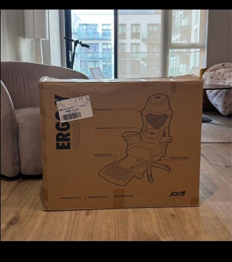 Ergonomic Gaming Chair - New