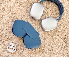 APPLE AirPods Max Sky Blue 1st Gen Lightning