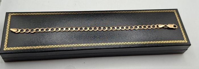 9ct  yellow gold bracelet