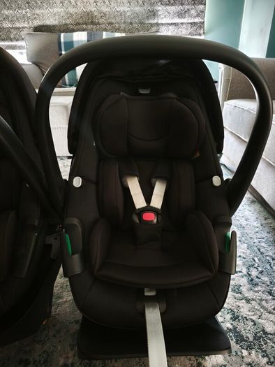 X2 Maxi Cosi Pebble 360 spin isofix base Twin set E180 each