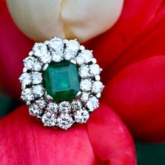 Vintage 1960s Emerald & Diamond Cluster Ring - 18ct