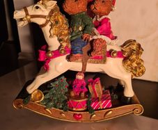 Regency Fine Art Christmas Decoration