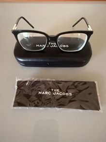Marc Jacobs Women's reading Glasses with case and unused cloth