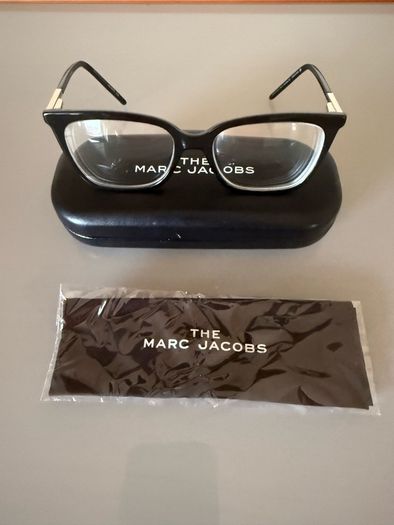 Marc Jacobs Women's reading Glasses with case and unused cloth