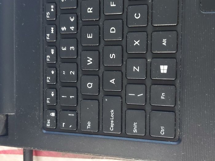 DELL Vostro 15, 3000 Series, Intel Core i3-5005U CPU, 2.0GHz, 4GB Ram, 500GB HDD, windows 10, Microsoft Edge, Chrome and VLC