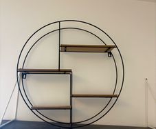 Circle shelf unit