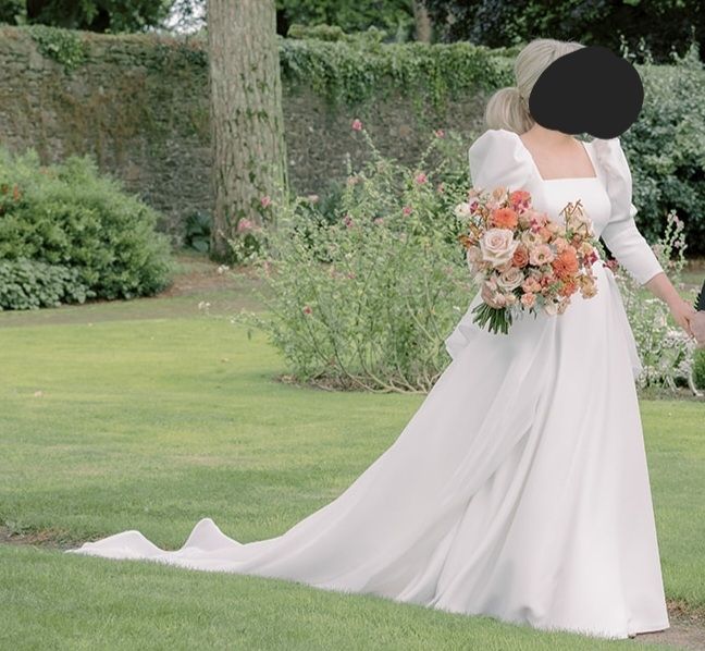 Wedding dress & overskirt
