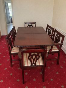 Mahogany Wood Table & 6 chairs