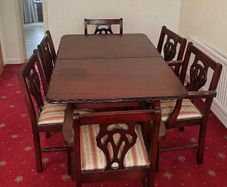 Mahogany Wood Table & 6 chairs