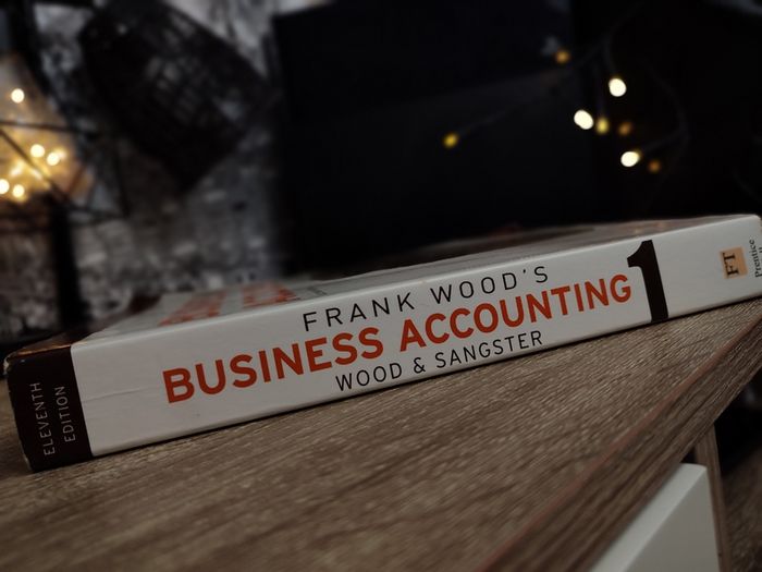 Frank Wood's Business Accounting 1 ! RRP 55 euro ! 2008 ! by Ft Pr !