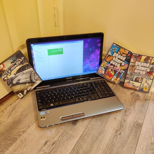 Intel i7 Toshiba Satellite Windows 7 Laptop for Old games/software 2000s era