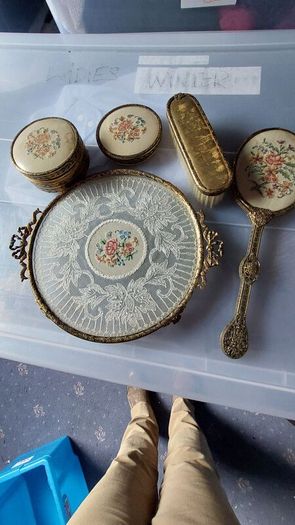 Antique dressing table set