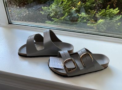 Birkenstock big buckle Grey
