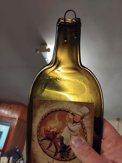 Glass Bottle advertising Fromage