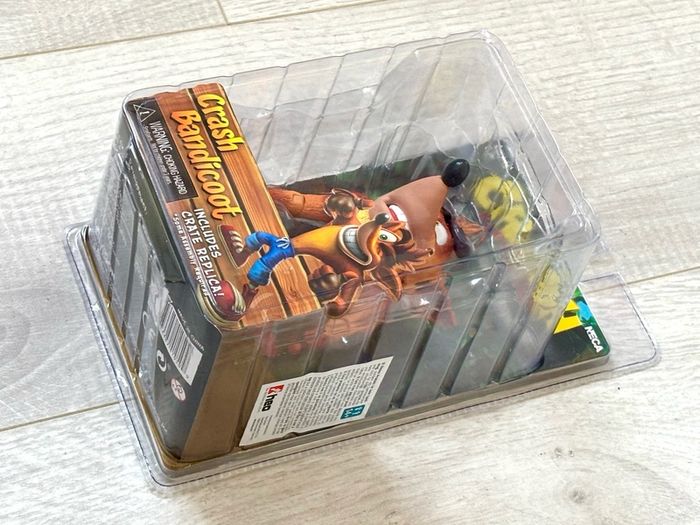 Deluxe Crash Bandicoot With Jet Pack Figure From Activision & Neca - SEALED