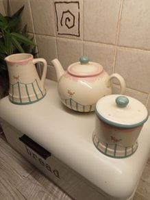 Tea set