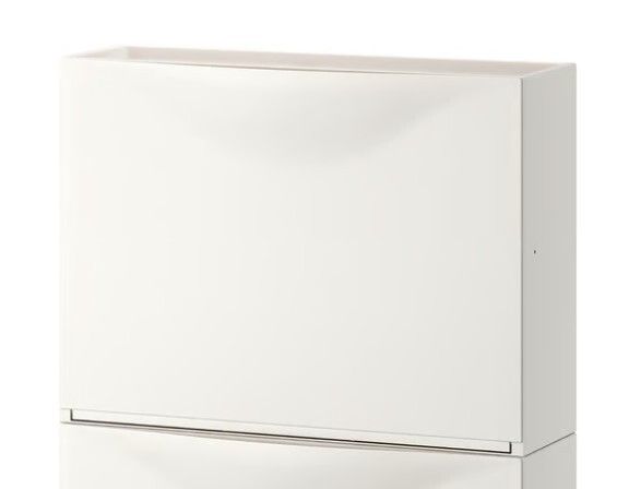 1 Ikea Trones