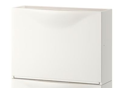 1 Ikea Trones