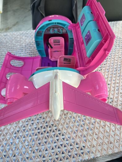 barbie plane
