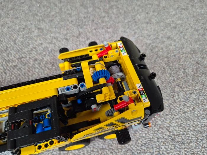 Lego Technic 42108 Mobile Crane